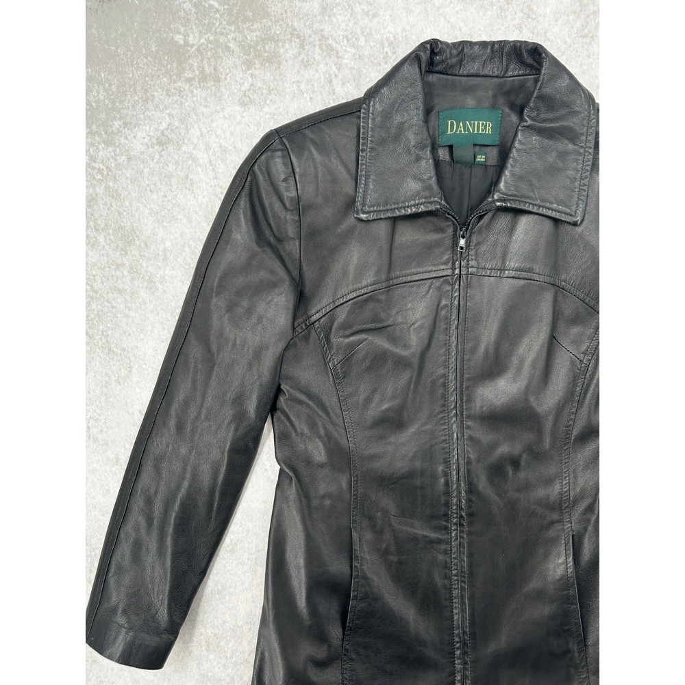 Danier Black Leather Zip Front Jacket Made in Canada Womens Size 10-12 Medium